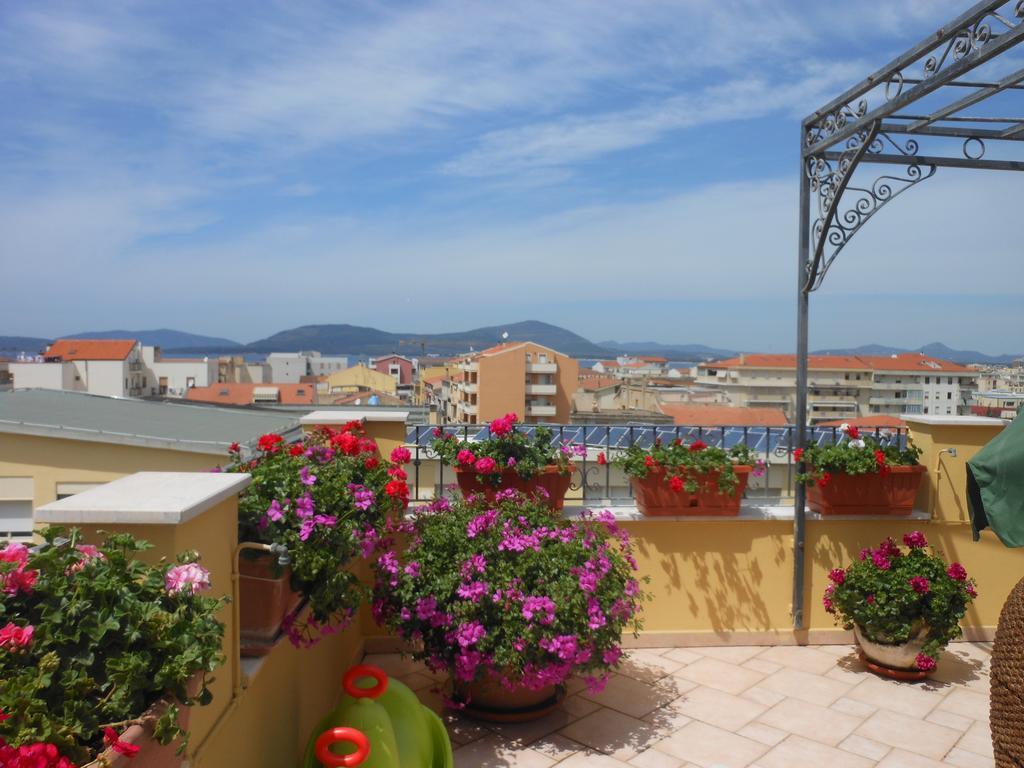 דירות אלגהרו Casa I Gerani Vista Mare מראה חיצוני תמונה
