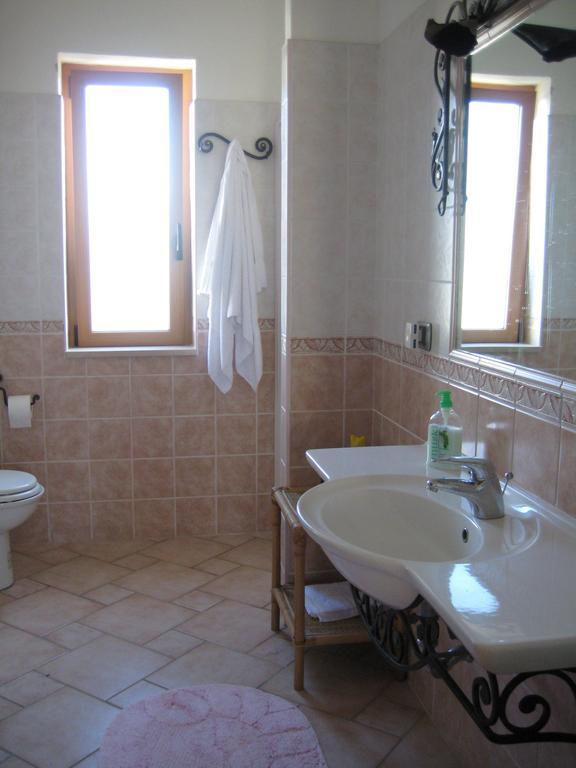 דירות אלגהרו Casa I Gerani Vista Mare חדר תמונה
